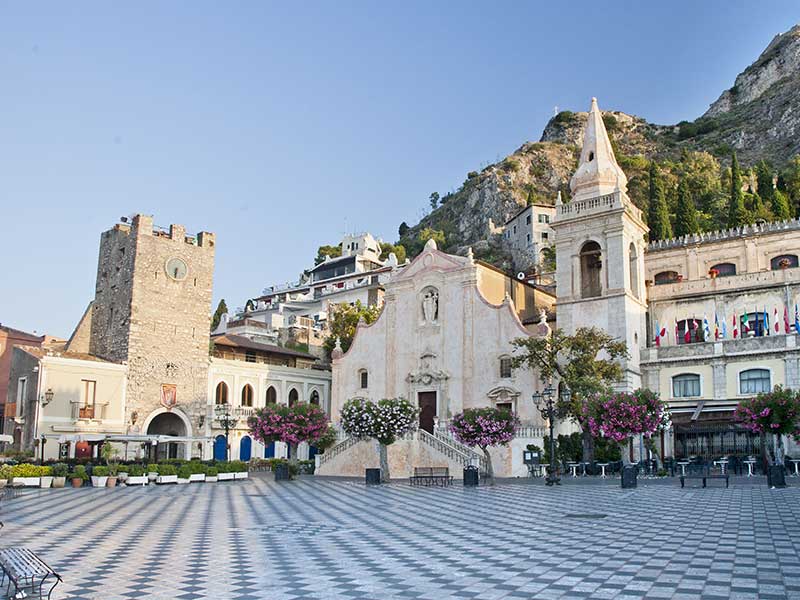 “Buongiorno Notizia” Le Notizie di Studio90Italia ,Vietato bere l’acqua a Taormina.