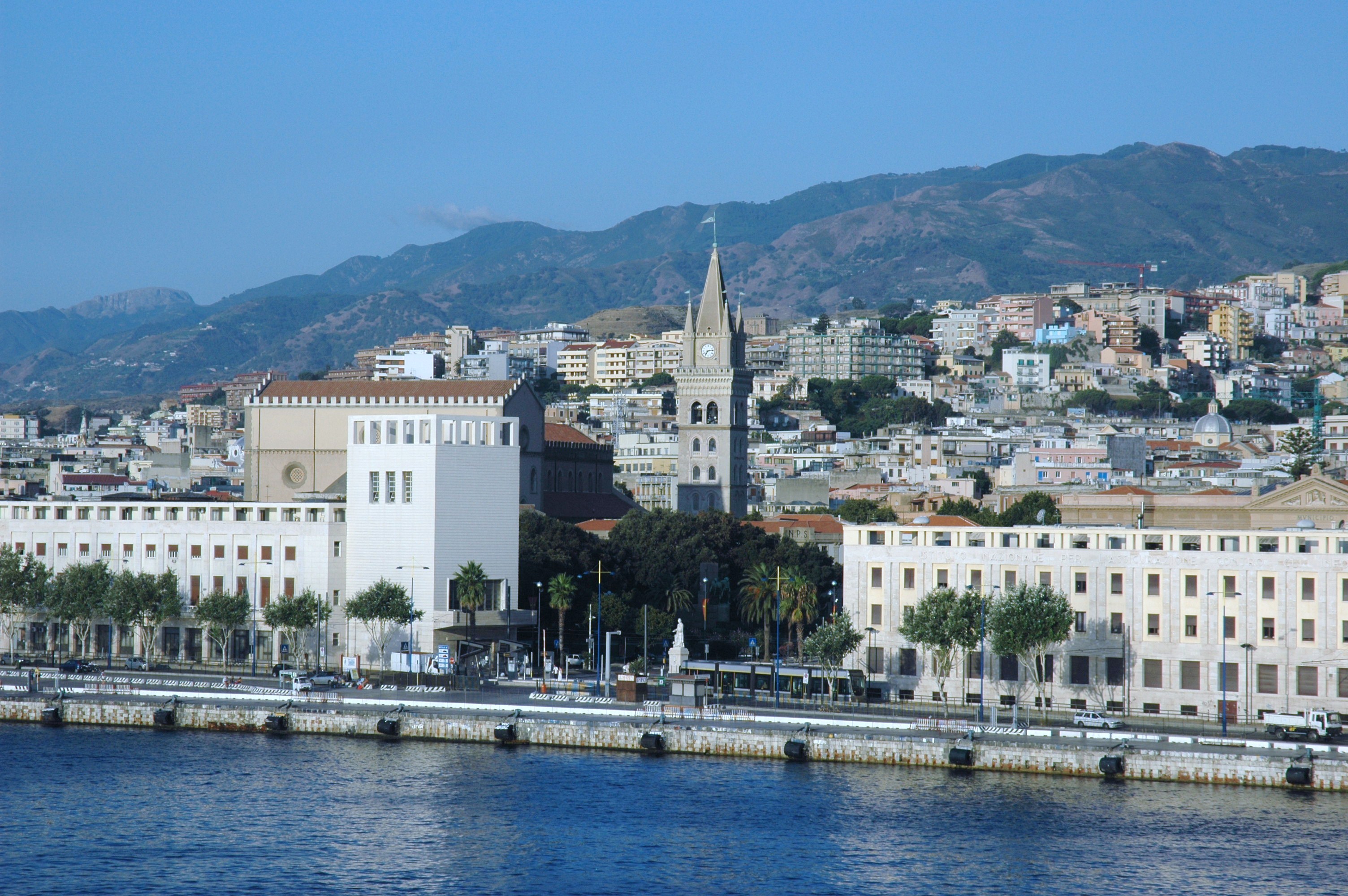 “Buongiorno Notizia” le notizie odierne , truffa a Messina per i Terremotati.