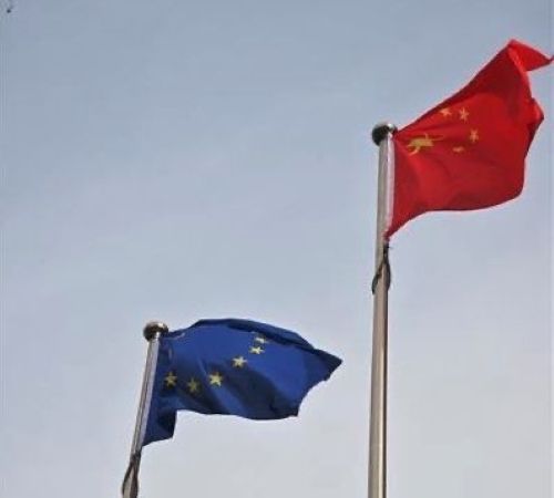 Von der Leyen a Pechino per sviluppare più legami fra l’Ue e la Cina