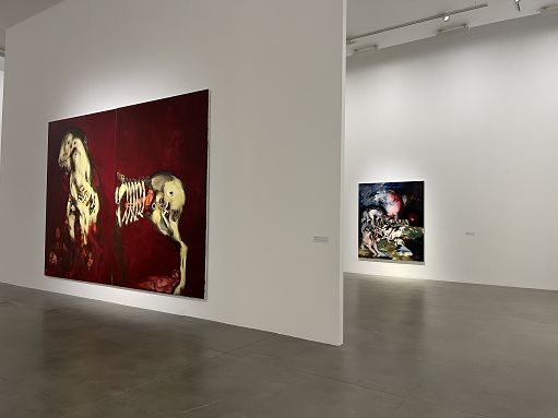 Pittura, metamorfosi e fragilità: Ambera Wellmann alla Sandretto