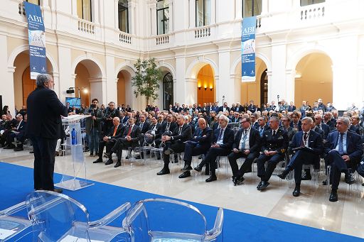 Pnrr, Emiliano: errore tenere fuori le Regioni