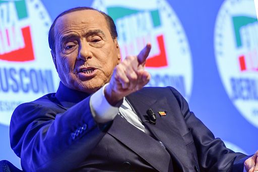 Il legale: il più assoluto sdegno per le accuse infondate mosse a Berlusconi