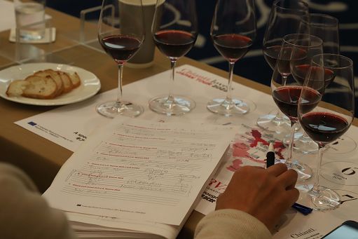 Vino, il Chianti Lovers vola in Asia con un doppio evento