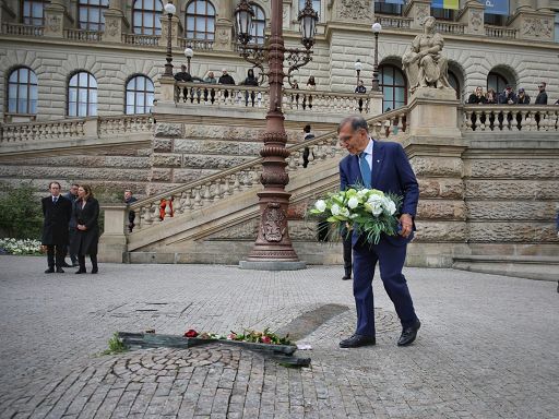 La Russa a Praga riconosce il valore della Resistenza ed evita polemiche