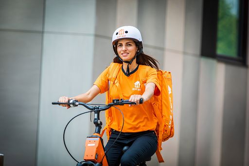 Just Eat prevede di assumere 2mila nuovi rider nei prossimi 12 mesi