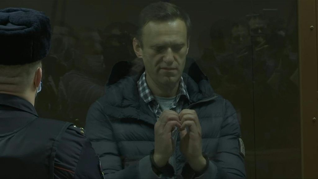 Le star del cinema e della cultura hanno chiesto a Putin di liberare Navalny