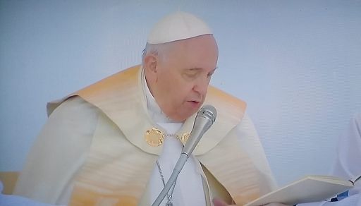 Papa in Ungheria, prego per futuro pace nel continente europeo