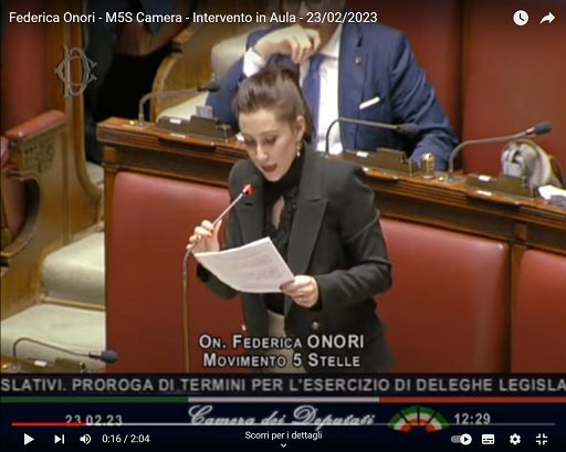 Onori (M5s): serve portale unico per nostri connazionali nel mondo
