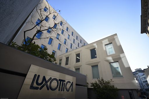 EssilorLuxottica: premio di risultato record, fino a 4.100 netti