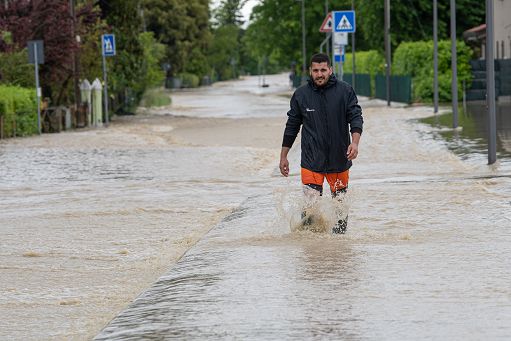 In Emilia-Romagna ha smesso di piovere ma è ancora allerta rossa