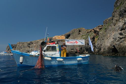 Operazione “Mare Libero”, a Giannutri recuperate maxi-reti fantasma