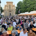 Alluvione, 10mila persone in strada a bergamo e 100mila euro  per “Piadina solidale”