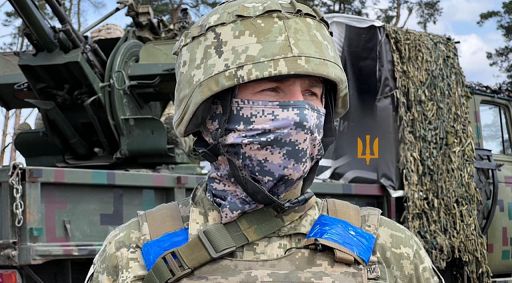 Zelensky ringrazia gli “eroi” ucraini per la difesa di Kiev