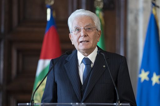 Mattarella: il 2 giugno ci ricorda il diritto alla felicità