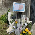 A Senago i familiari depongono fiori nel luogo del ritrovamento del corpo di Giulia