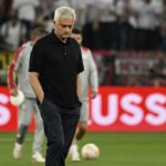 Finale di Europa League tra Siviglia e Roma: la UEFA apre un’indagine su José Mourinho