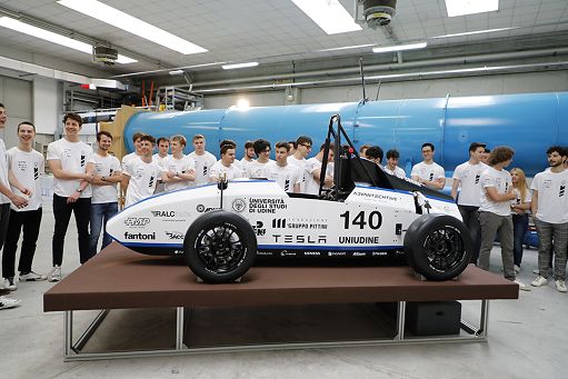 Università di Udine: una monoposto elettrica fa correre la ricerca