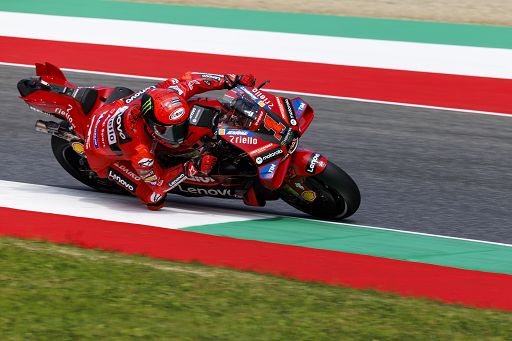 Bagnaia domina al Mugello, poker Ducati e cinque italiani nei 10