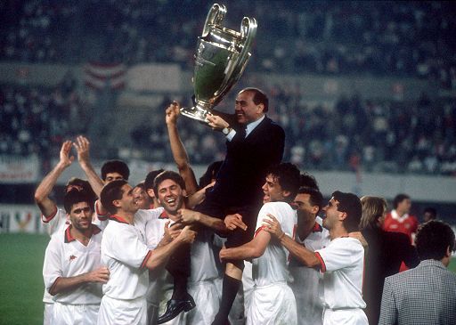 La serie A omaggia Berlusconi: “Protagonista per decenni”