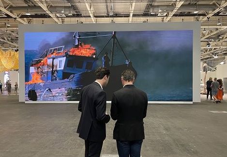 Art Basel 2023, la fiera milionaria che brilla come un museo