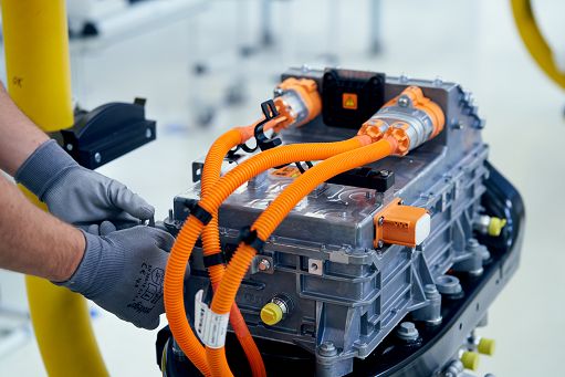 Auto, Csp: Italia e Spagna in forte ritardo sull’elettrico