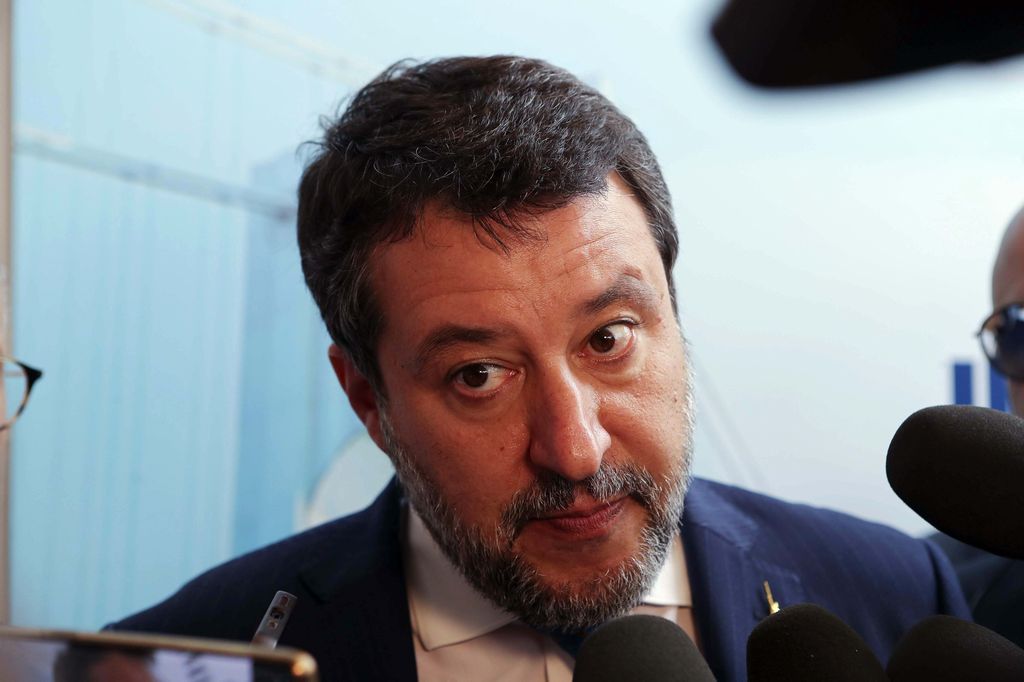 Roma, Salvini a Gualtieri: mettici in condizioni di girare città
