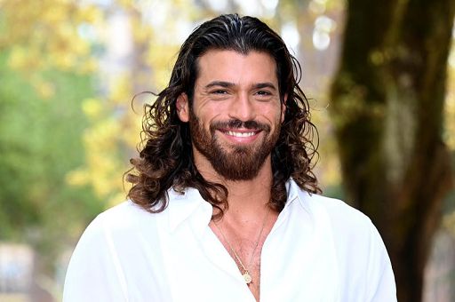 Sold out per l’incontro con Can Yaman al Bct di Benevento