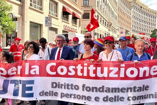 La Cgil e una rete di 90 associazioni in piazza per il diritto alla salute