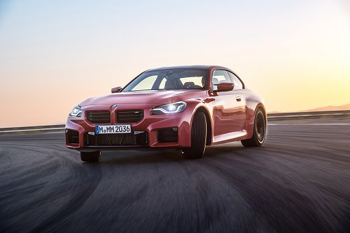 Nuova Bmw M2: 460 Cv, trazione posteriore e cambio anche manuale