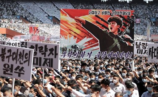 Nordcorea, regime porta in piazza 120mila persone contro gli Usa