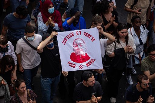 Disordini in Francia, a Nanterre i funerali del 17enne Nahel