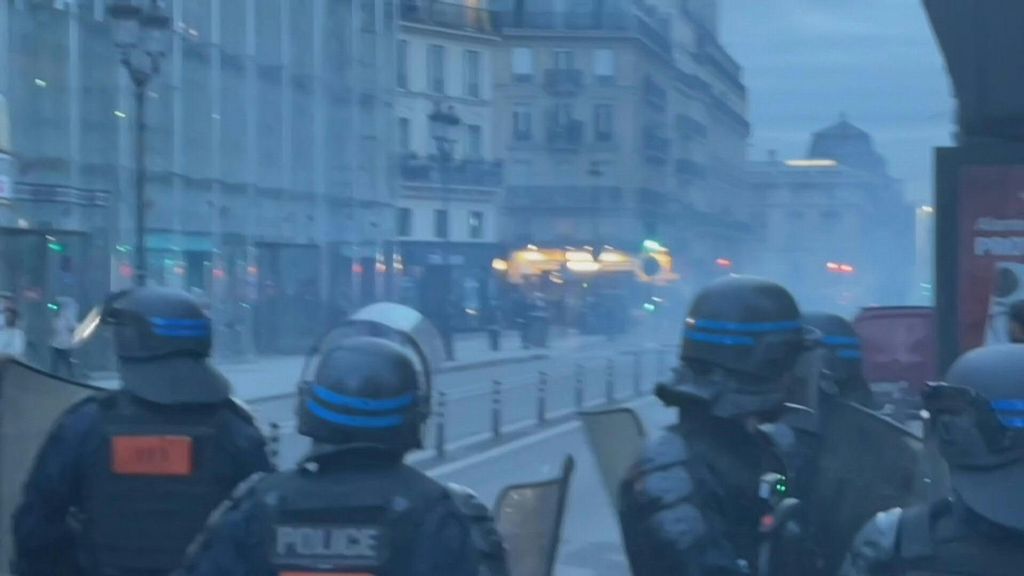 Disordini in Francia, il 30% degli arrestati è minorenne. Sotto accusa il ruolo dei social