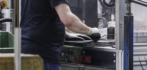 Industria, a giugno peggior calo manifatturiero Italia dal 2020