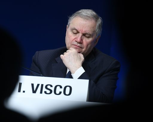 Visco sui tassi di interesse avverte i “falchi” della Bce: bisogna essere cauti