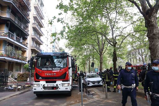 Incendio in una casa di riposo a Milano, Areu: 6 morti e 81 ricoverati