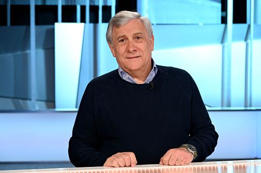 Tajani: se qualcuno in Forza Italia vuole una linea diversa dalla mia si candidi e ci confrontiamo