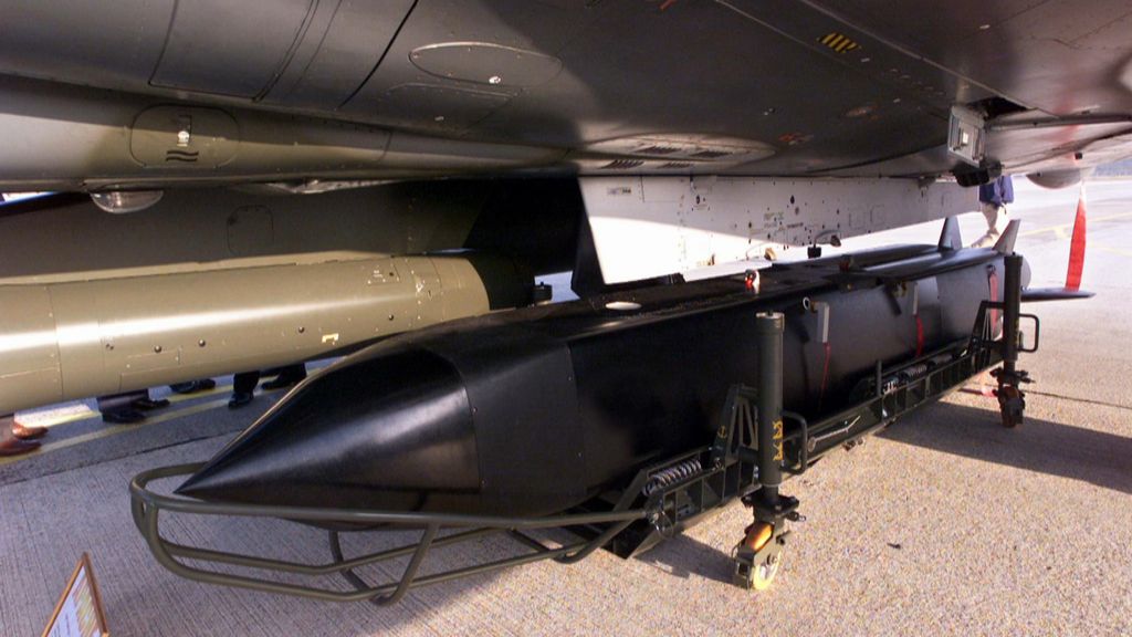 La Francia fornirà missili Scalp a Kiev: cos’è l’arma annunciata da Macron