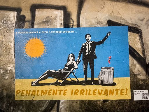 La Russa e Santanchè protagonisti del murales di Laika a Roma