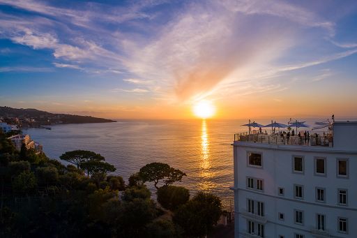 Serate musicali in Penisola Sorrentina con Dj set internazionali