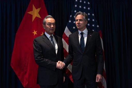 Usa-Cina, Wang Yi a Blinken: dobbiamo parlare di più di sicurezza
