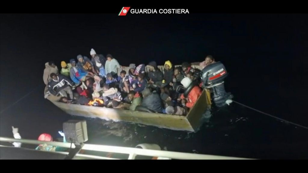 Migranti, a Lampedusa flusso inarrestabile di arrivi