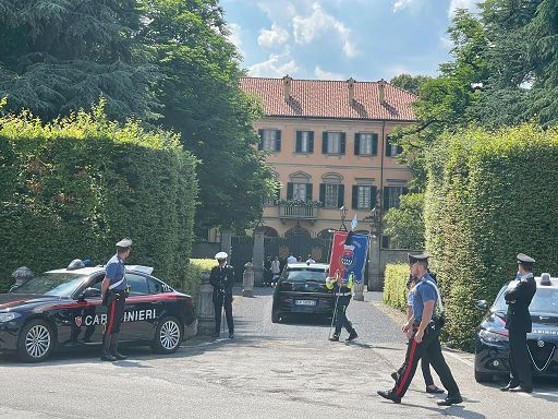 La lettera di Marina Berlusconi: mio padre perseguitato anche da morto