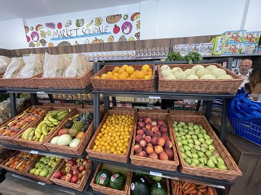 Milano, inaugurato il nuovo Market Solidale di Progetto Arca