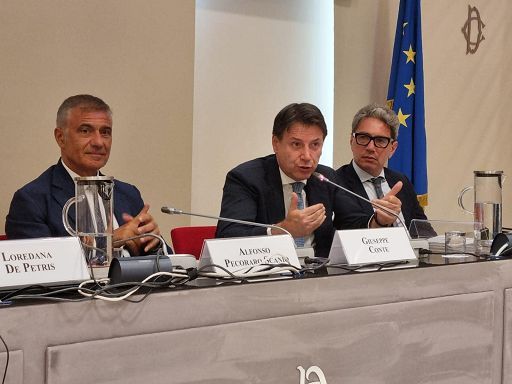 Transizione ecologica e digitale: protagonisti giovani e imprese