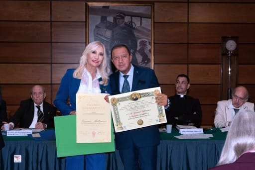 Medaglia Accademica di Benemerenza conferita a Vincenzo Mallamaci