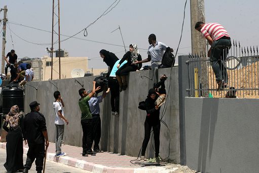 Domani riapre il valico di Rafah, sale tensione con il Libano