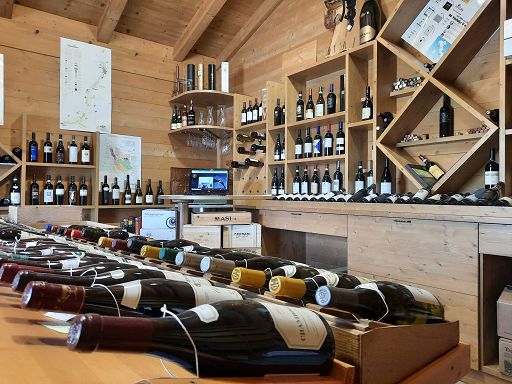 Metodo Classico dell’Oltrepò in degustazione in 30 enoteche italiane