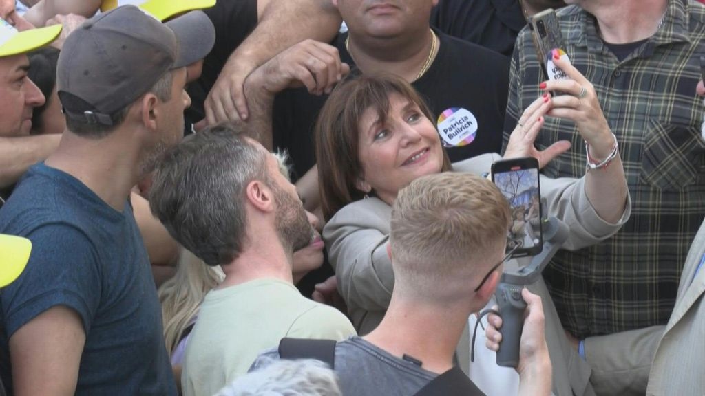Argentina, a sopresa Massa distanzia Milei, ora ballottaggio