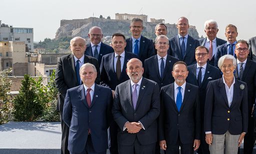 Lagarde: Visco al suo ultimo Consiglio salutato con calore e emozione