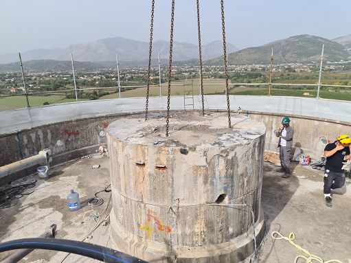 Sogin, iniziata demolizione torre idrica centrale del Garigliano